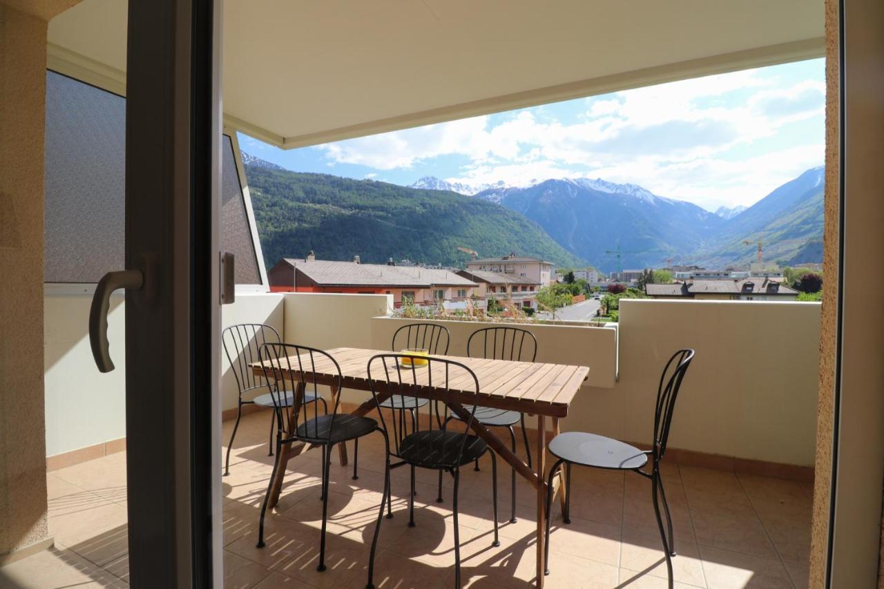 Nice Apartment Ideally Located In Martigny Exterior photo