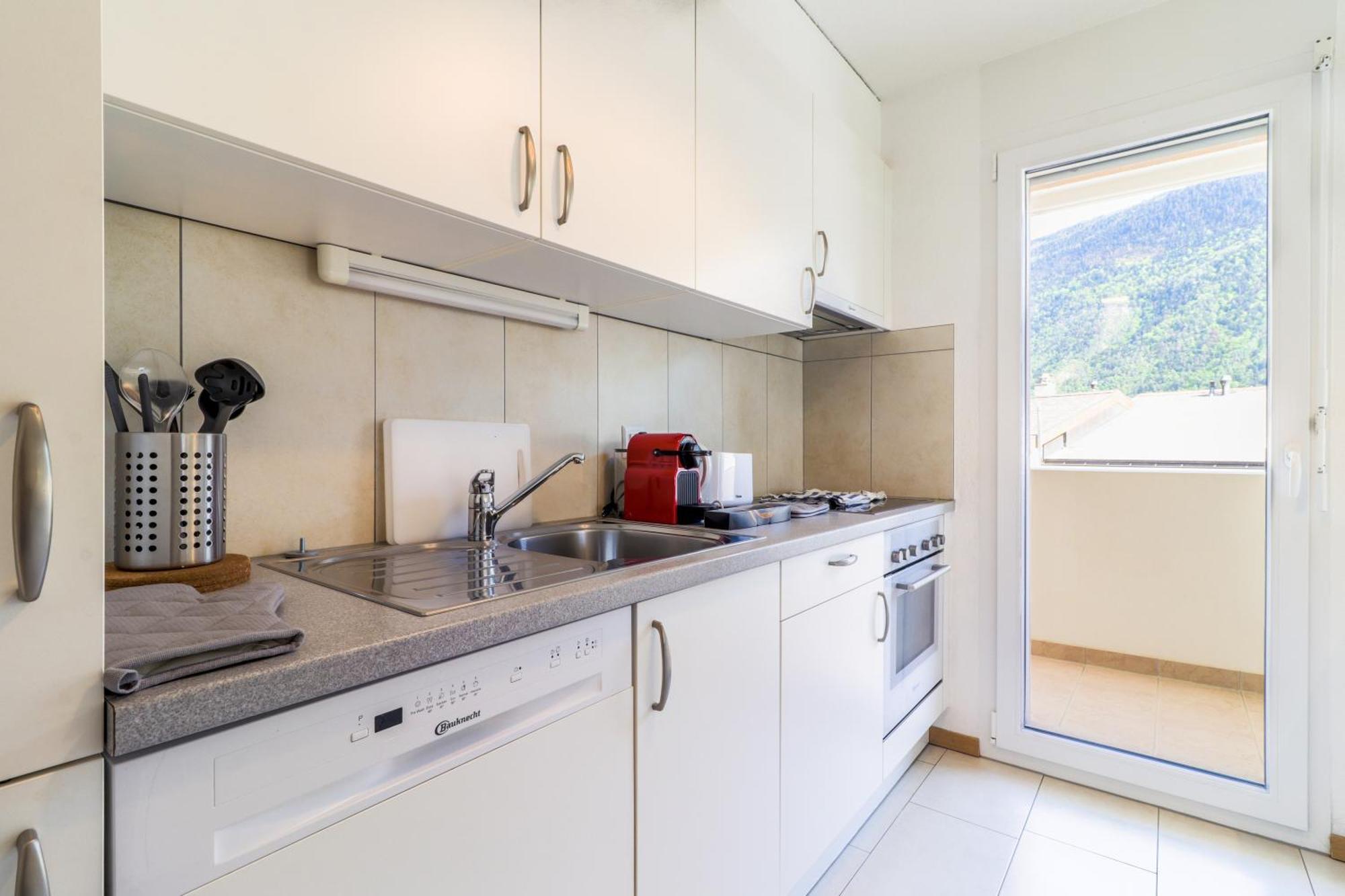 Nice Apartment Ideally Located In Martigny Exterior photo